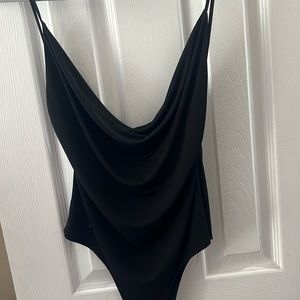 Scoopneck bodysuit